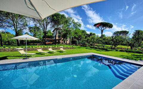Villa Marietta: Piscina, Proprietà, Immobiliare, Casa, Estate, Casa, Costruzione, Tempo Libero, Architettura, Ricorrere
