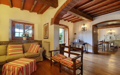 Villa Acacia: Camera, Proprietà, Mobilia, Costruzione, Soggiorno, Interior Design, Soffitto, Casa, Fascio, Immobiliare