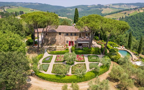 Villa Le Corti: Arbusto, Giardino, Groundcover, Landscaping, Estate, Giardino Botanico, Agriturismo, Piantagione, Hacienda