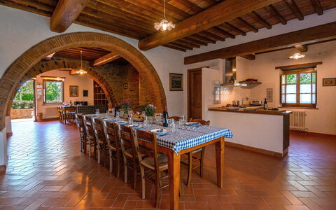 Villa Il Prato: Mobilia, Tavolo, Sedia, Cucina & Sala Da Pranzo Tavolo, Sala Da Pranzo, Casa, Camera, Brick, Color Legno, Pianta Della Casa