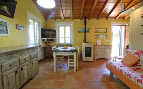 Villa San Rocco: Tavolo, Mobilia, Finestra, Cabinetry, Legna, Controsoffitto, Interior Design, Illuminazione, Costruzione, Architettura
