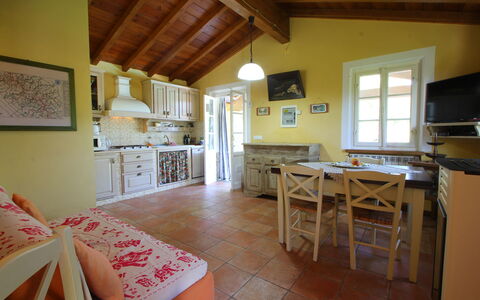 Villa San Rocco: Mobilia, Finestra, Tavolo, Legna, Interior Design, Cornice, Costruzione, Pavimentazione, Pavimento, Cabinetry