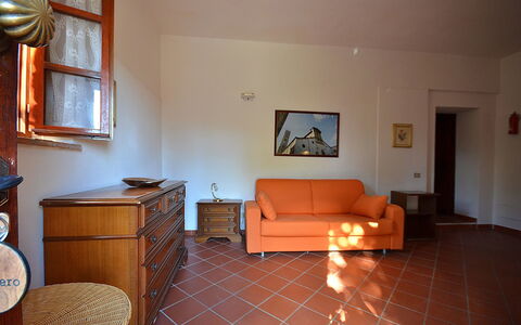 Agriturismo Il Gattero: Camera, Proprietà, Mobilia, Costruzione, Pavimento, Soggiorno, Interior Design, Casa, Immobiliare, Latifoglie