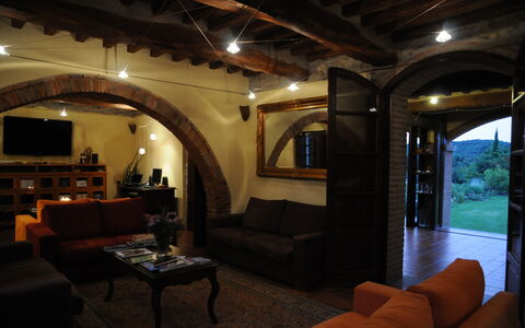 Villa Di Seripa: Proprietà, Costruzione, Camera, Interior Design, Soffitto, Illuminazione, Immobiliare, Architettura, Casa, Estate