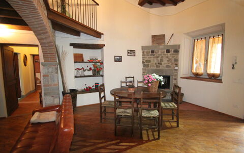 Villa Latera: Camera, Proprietà, Costruzione, Interior Design, Casa, Pavimento, Mobilia, Soffitto, Sala Da Pranzo, Loft