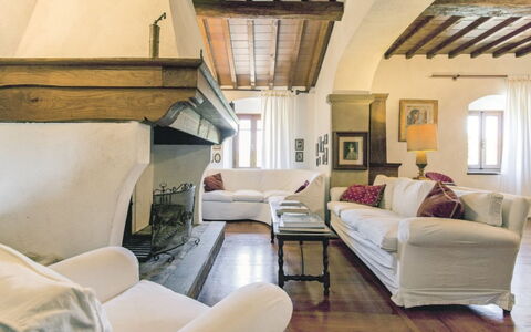 La Casetta: Soggiorno, Camera, Interior Design, Proprietà, Mobilia, Soffitto, Costruzione, Pavimento, Casa, Parete
