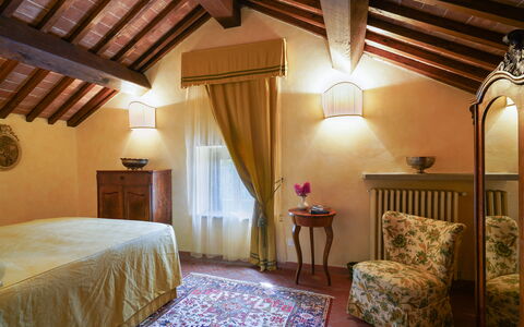 Villa San Lorenzo: Camera Da Letto, Camera, Letto, Mobilia, Proprietà, Lenzuolo, Costruzione, Interior Design, Soffitto, Bedding