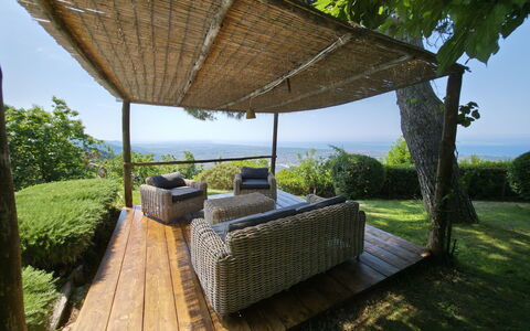Villa Miramare: Mobili Da Esterno, Mobilia, Shade, Giardino, Ricorrere, Eco Hotel, Struttura Esterna, Sedia, Landscaping