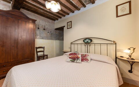 San Martino: Camera Da Letto, Mobilia, Interior Design, Letto, Soffitto, Camera, Pavimento, Pavimentazione, Bedding, Telaio Del Letto