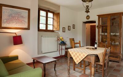 404: Camera, Proprietà, Mobilia, Interior Design, Costruzione, Tavolo, Pavimento, Casa, Immobiliare, Soggiorno