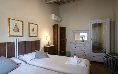Case Sant'anna: Camera, Camera Da Letto, Proprietà, Mobilia, Letto, Costruzione, Interior Design, Lenzuolo, Telaio Del Letto, Casa