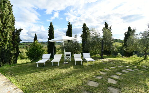 Rocche Di Valiano: Nube, Cielo, Pianta, Comunita 'Impianto, Paesaggio Naturale, Albero, Lotto, Shade, Erba, Tempo Libero