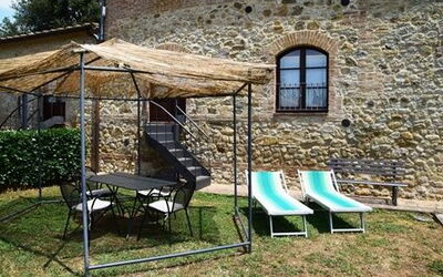 rocche-di-valiano-chianti-castelnuovo-berardenga-papavero-giardino