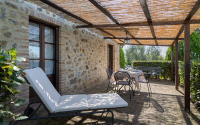 rocche-di-valiano-chianti-castelnuovo-berardenga-gelsomino-giardino