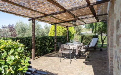 rocche-di-valiano-chianti-castelnuovo-berardenga-gelsomino-giardino