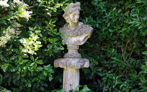 Villa de Ranieri: Scultura, Statua, Stone Carving, Botanica, Arte, Foglia, Giardino, Albero, Pianta, Monumento