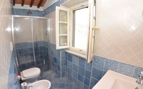 Anfora!!: Bagno, Proprietà, Camera, Piastrella, Immobiliare, Architettura, Casa, Costruzione, Pavimento, Interior Design