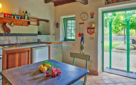 Country Home Il Passatempo: Camera, Proprietà, Costruzione, Casa, Interior Design, Mobilia, Immobiliare, Cucina, Casa, Tavolo