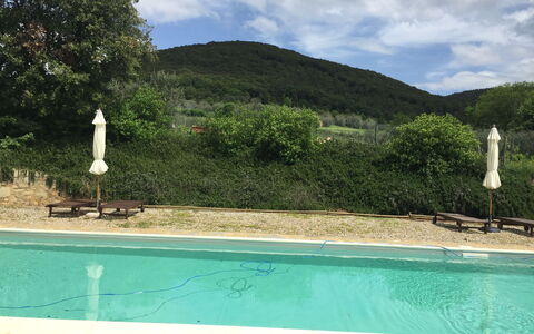 Casa Alla Minuccia Di Villa a Sesta: Piscina, Proprietà, Acqua, Cielo, Casa, Tempo Libero, Estate, Vacanza, Montagna, Immobiliare