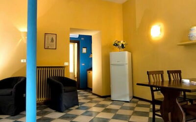 San Domenico Studio: Camera, Proprietà, Costruzione, Interior Design, Pavimento, Casa, Mobilia, Suite, Soffitto