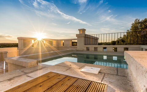 La Residenza - Corte dei Messapi: Nube, Cielo, Giorno, Proprietà, Costruzione, Illuminazione, Architettura, Legna, Shade, Luce Del Sole