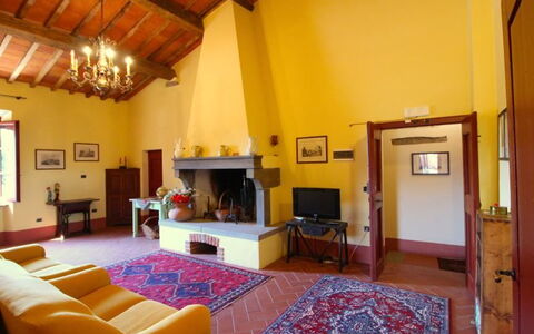 Galleria di Brolio: Camera, Proprietà, Costruzione, Soggiorno, Interior Design, Mobilia, Casa, Soffitto, Immobiliare, Pavimento