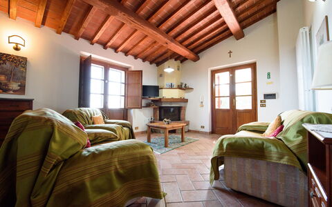 Villa Rubino: Camera, Camera Da Letto, Proprietà, Mobilia, Interior Design, Costruzione, Soffitto, Lenzuolo, Casa, Letto