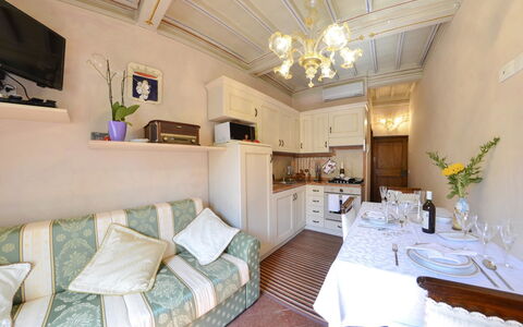 Appartamento Il Teatro: Proprietà, Camera, Mobilia, Costruzione, Interior Design, Camera Da Letto, Immobiliare, Casa, Tavolo, Soffitto