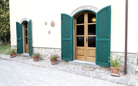 Appartamento Luna: Proprietà, Turchese, Costruzione, Casa, Porta, Immobiliare, Architettura, Facciata, Casa, Camera