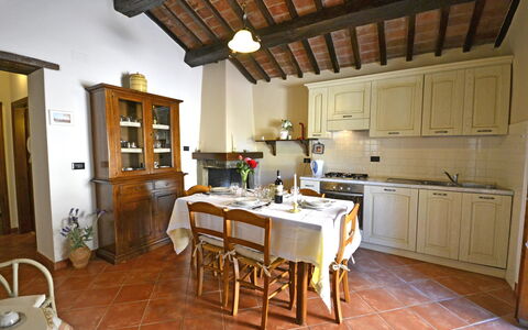 Casa i Pini: Camera, Costruzione, Proprietà, Mobilia, Cucina, Interior Design, Soffitto, Casa, Pavimento, Cabinetry