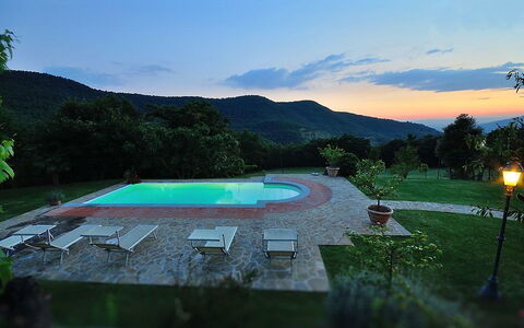 Villa Rosmarino: Piscina, Proprietà, Casa, Ricorrere, Immobiliare, Estate, Vacanza, Cielo, Villa, Casa