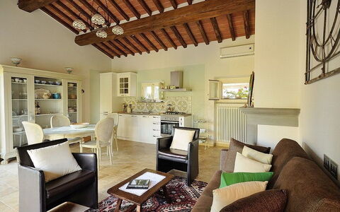 Villa Rosmarino: Soggiorno, Camera, Proprietà, Interior Design, Mobilia, Soffitto, Costruzione, Casa, Casa, Parete