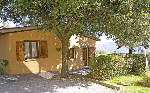 Casa Cristina: Proprietà, Casa, Villetta, Costruzione, Casa, Immobiliare, Albero, Area Rurale, Baracca, Capannone