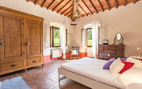 Villa Marina: Camera Da Letto, Proprietà, Camera, Mobilia, Letto, Costruzione, Interior Design, Lenzuolo, Telaio Del Letto, Soffitto