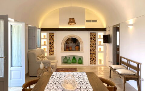 Trullo Oak: Mobilia, Proprietà, Tavolo, Sedia, Soggiorno, Legna, Decorazione, Interior Design, Architettura, Pavimentazione