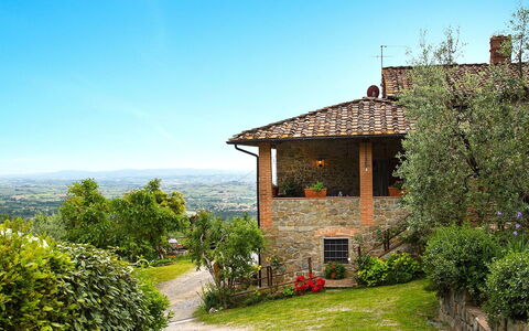Podere Santa Lucia: Proprietà, Casa, Costruzione, Villetta, Casa, Immobiliare, Cielo, Area Rurale, Agriturismo, Albero