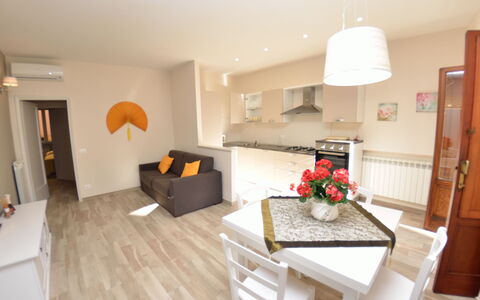Musetta: Camera, Proprietà, Mobilia, Interior Design, Costruzione, Pavimento, Soggiorno, Casa, Pavimento In Legno, Immobiliare
