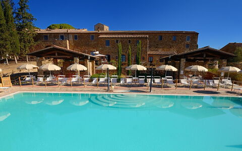 Borgo Casa Di Lappi: Ricorrere, Piscina, Proprietà, Vacanza, Estate, Costruzione, Resort Citta ', Tempo Libero, Cittadina, Immobiliare