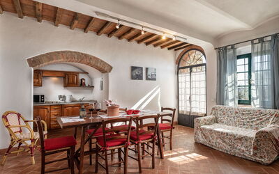 agriturismo-la-papessa-chianti-san-donato-multiproprietà-azalea-soggiorno-cucina