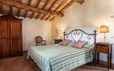 agriturismo-la-papessa-chianti-san-donato-multiproprietà-camelia-camera-da-letto