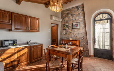 agriturismo-la-papessa-chianti-san-donato-multiproprietà-melograno-sala-da-pranzo