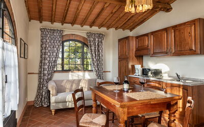 agriturismo-la-papessa-chianti-san-donato-multiproprietà-melograno-sala-da-pranzo