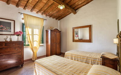agriturismo-la-papessa-chianti-san-donato-multiproprietà-oleandro-camera-da-letto