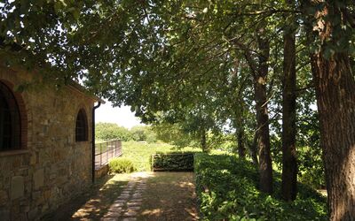 agriturismo-la-papessa-chianti-san-donato-farmhouse-garden