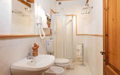 agriturismo-la-papessa-chianti-san-donato-multiproprietà-bagno