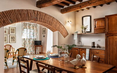 agriturismo-la-papessa-chianti-san-donato-multiproprietà-sala-da-pranzo-cucina