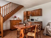 agriturismo-la-papessa-chianti-san-donato-multiproprietà-rododendro-sala-da-pranzo