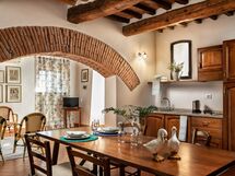 agriturismo-la-papessa-chianti-san-donato-multiproprietà-sala-da-pranzo-cucina