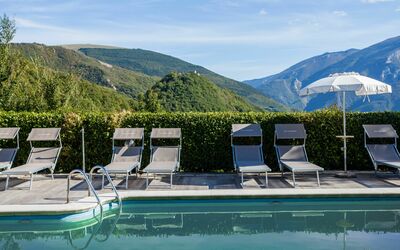 Agriturismo Cà Licozzo: Piscina, Proprietà, Ricorrere, Tempo Libero, Immobiliare, Vacanza, Estate, Cielo, Albero, Casa