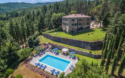 Palazzo Rosadi: Proprietà, Hill Station, Estate, Paesaggio Naturale, Casa, Immobiliare, Costruzione, Dimora, Albero, Montagna